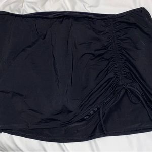 Black swim skirt!